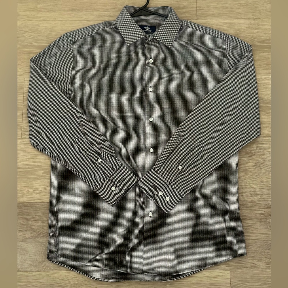 Meds button up/down shirt. Is small print plaid.